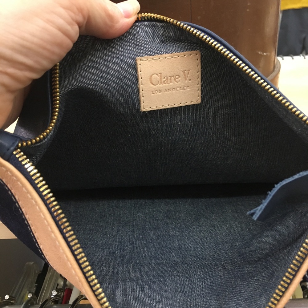 Clare V suede clutch - Picture 5 of 5